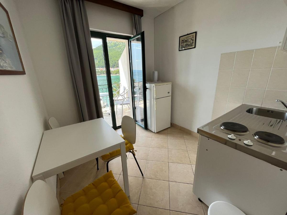 Apartmani More Drvenik  Extérieur photo